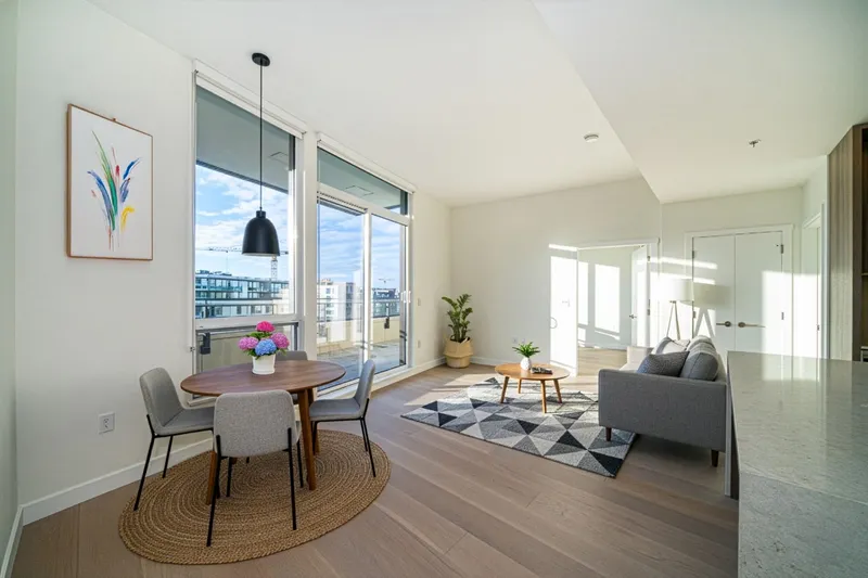 506 5212 CAMBIE STREET - photo 1 of 22