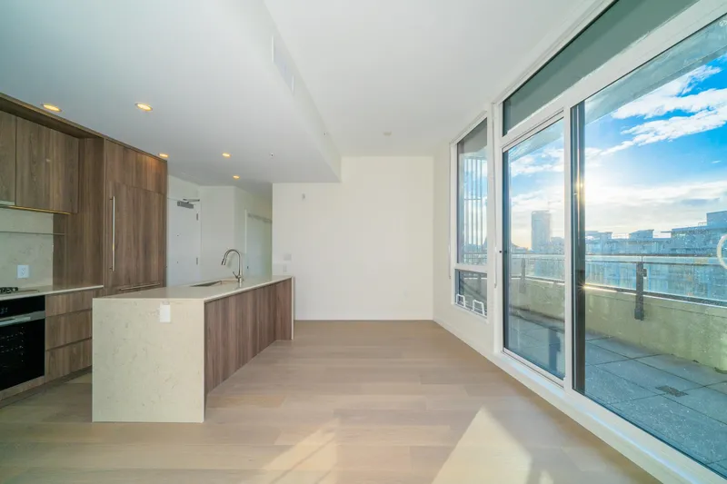 506 5212 CAMBIE STREET - photo 4 of 22