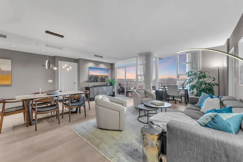 5205 1289 HORNBY STREET - photo 2 of 25