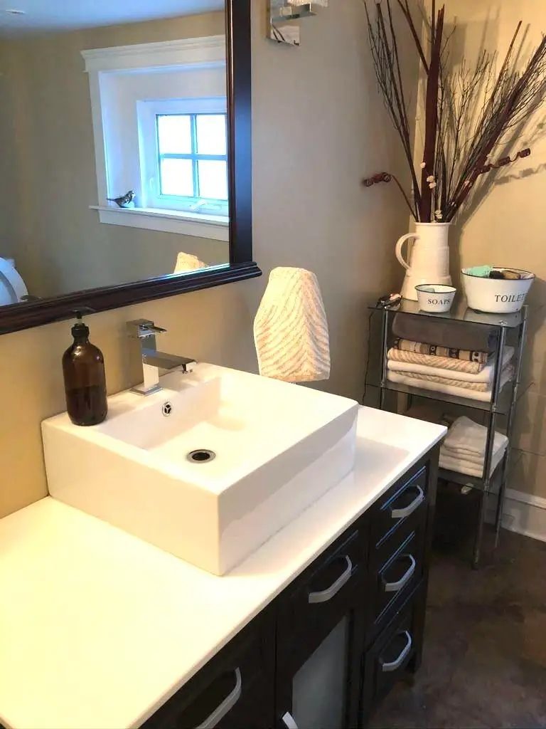 5715 182 STREET - photo 4 of 17