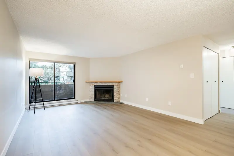 254 7293 MOFFATT ROAD - photo 3 of 25