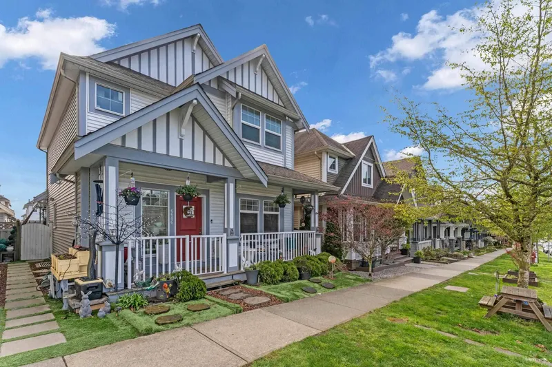 6686 192 STREET - photo 1 of 21