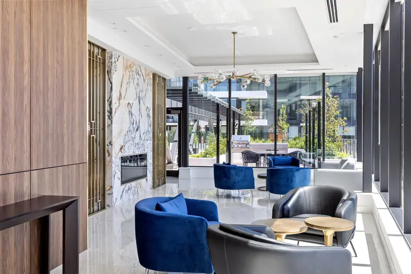 1203 135 E 13TH STREET - photo 4 of 6