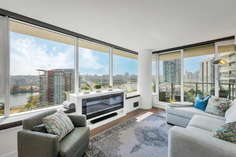 1509 68 SMITHE STREET - photo 1 of 25