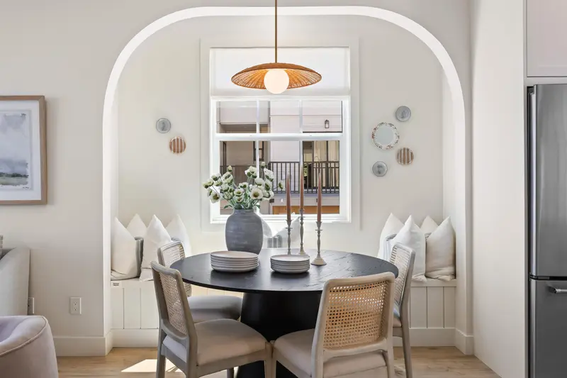 5 20329 80 AVENUE - photo 1 of 10