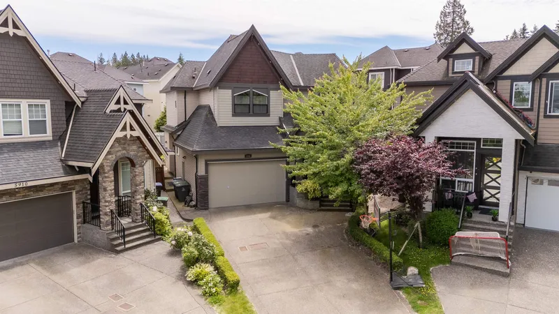 5906 139 STREET - photo 2 of 25