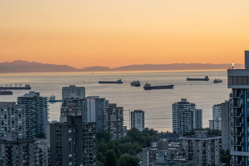 3202 1111 ALBERNI STREET - photo 2 of 25