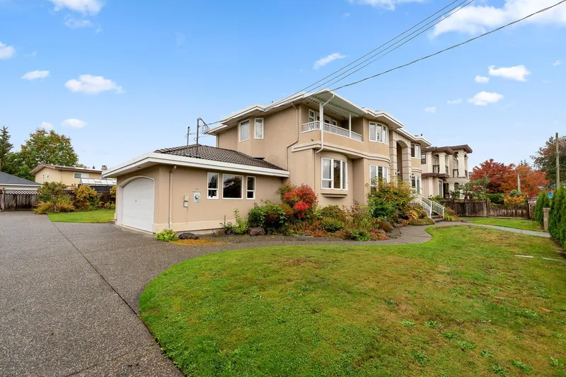 6941 ADAIR STREET - photo 3 of 25