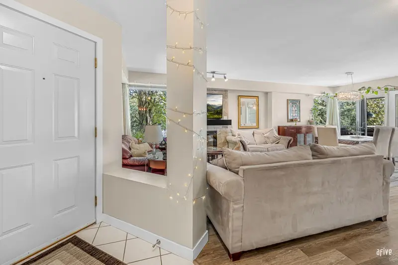 232 13900 HYLAND ROAD - photo 3 of 17