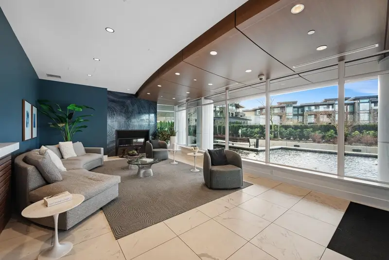 202 7769 PARK CRESCENT - photo 3 of 25