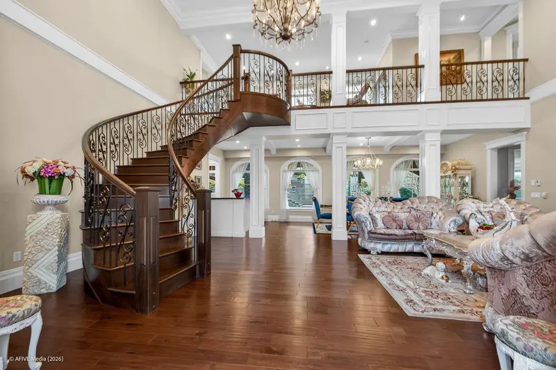 16166 30B AVENUE - photo 3 of 25