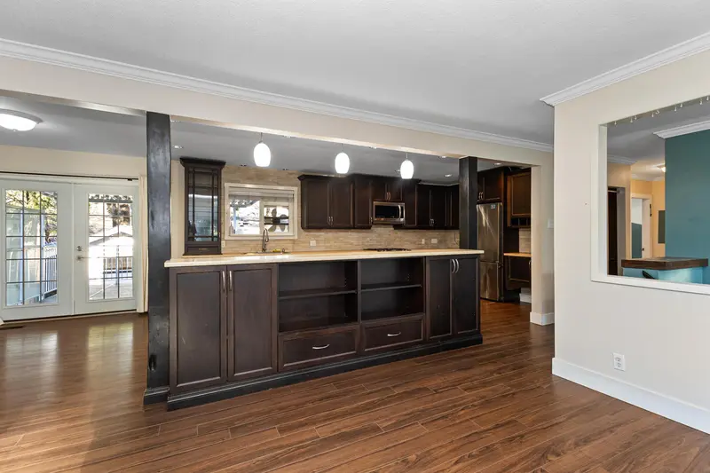 34309 GREEN AVENUE - photo 4 of 25