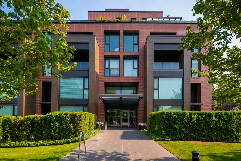 608 1561 W 57TH AVENUE - photo 1 of 21