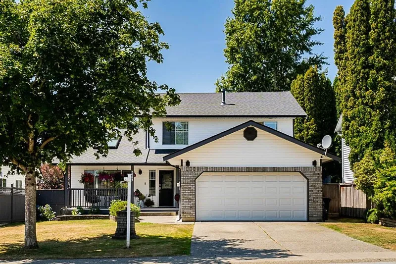 5983 188 STREET - photo 2 of 25