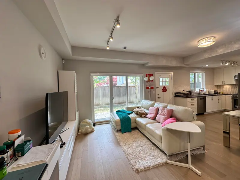 32 7180 LECHOW STREET - photo 3 of 21