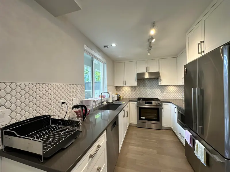 32 7180 LECHOW STREET - photo 4 of 21