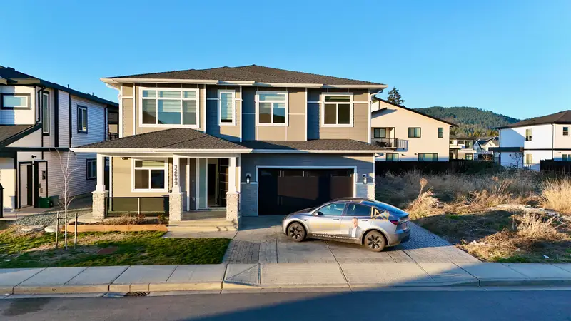 32689 CARTER AVENUE - photo 1 of 25