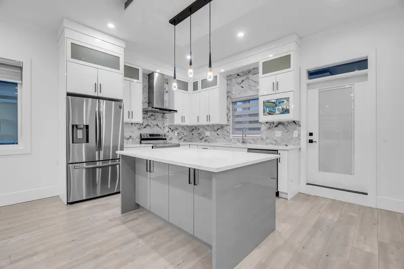 32689 CARTER AVENUE - photo 4 of 25