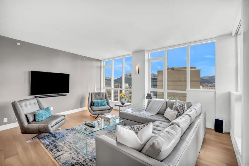 3403 1189 MELVILLE STREET - photo 3 of 25