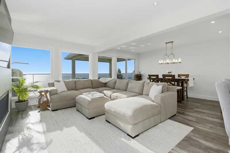 15373 VICTORIA AVENUE - photo 4 of 25