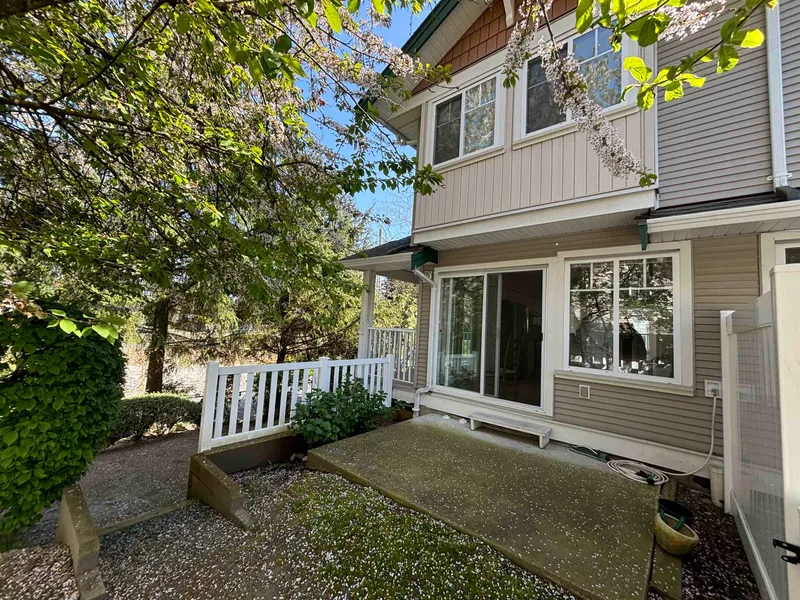 79 12711 64 AVENUE - photo 4 of 23