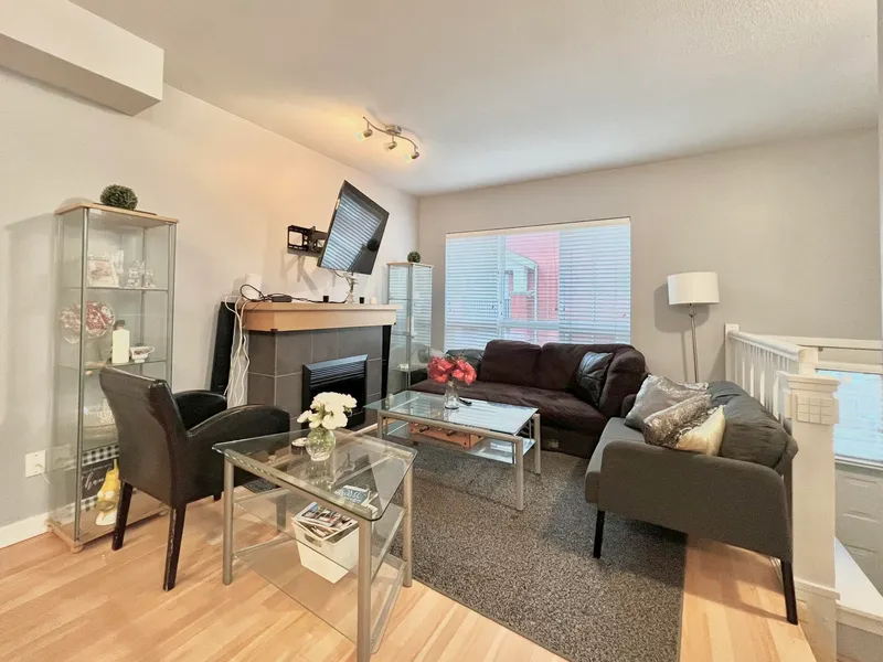 44 15168 36 AVENUE - photo 2 of 12