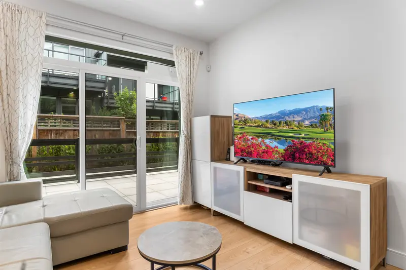 106 7131 17TH AVENUE - photo 4 of 25