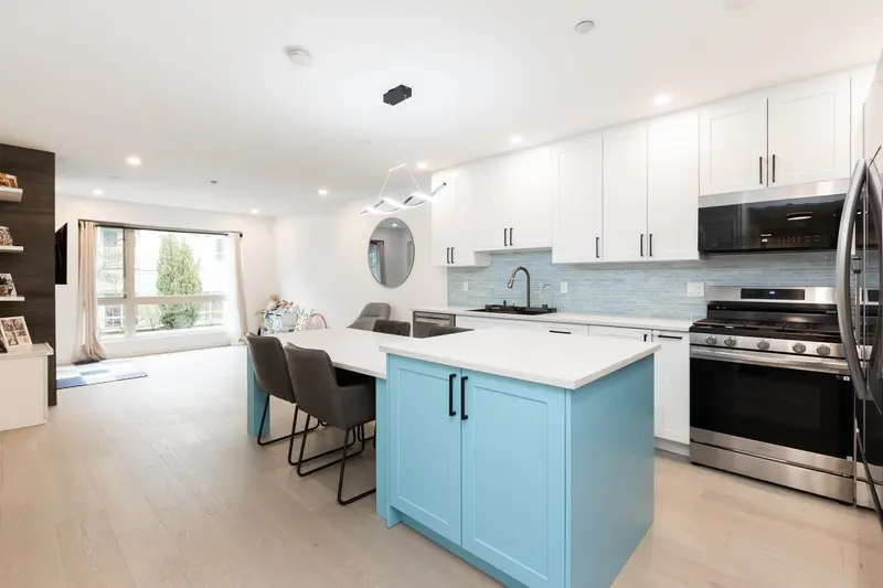 203 1315 56 STREET - photo 4 of 24