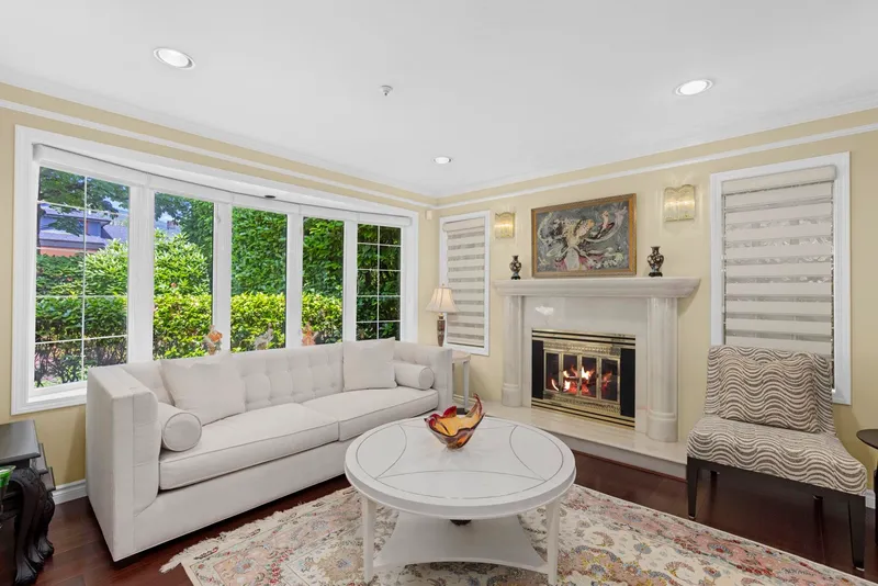 1426 FULTON AVENUE - photo 4 of 25