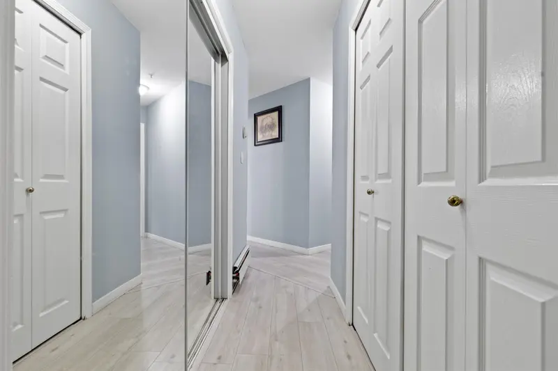 411 8142 120A STREET - photo 4 of 25