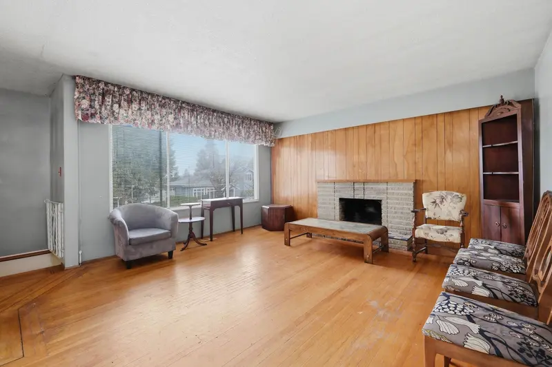 4745 GILPIN COURT - photo 2 of 25