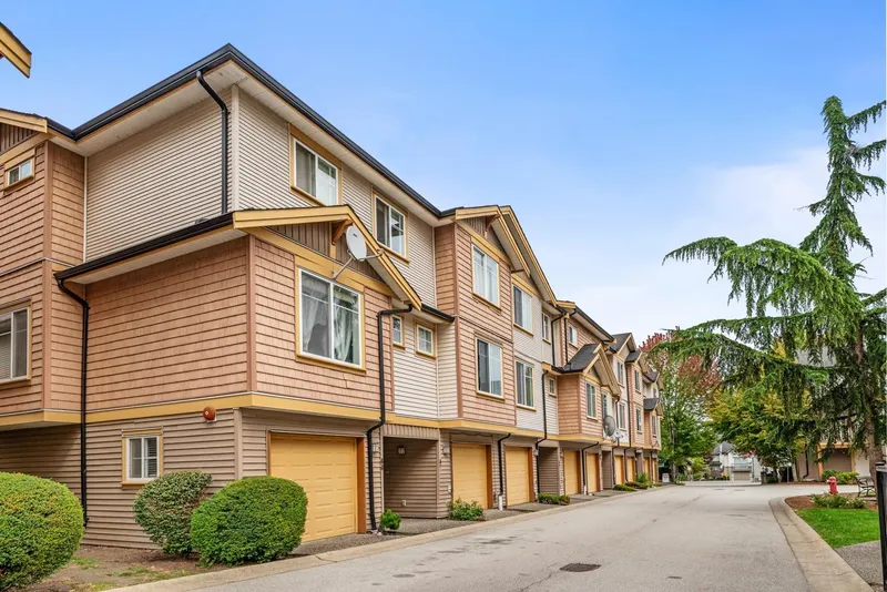 46 8633 159 STREET - photo 2 of 25