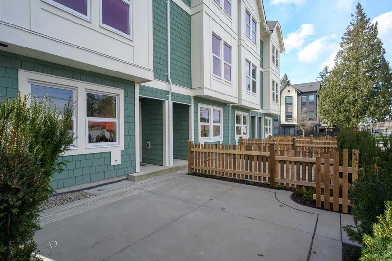 1 4788 54A STREET - photo 2 of 25