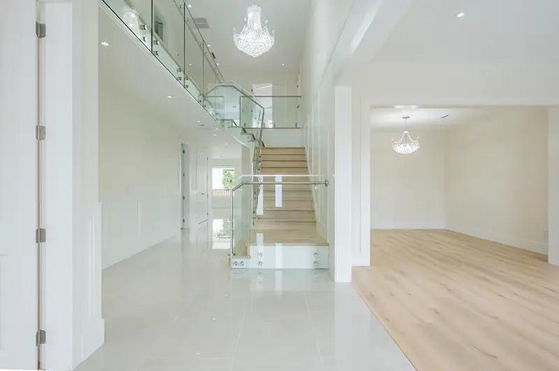 15665 82 AVENUE - photo 4 of 25