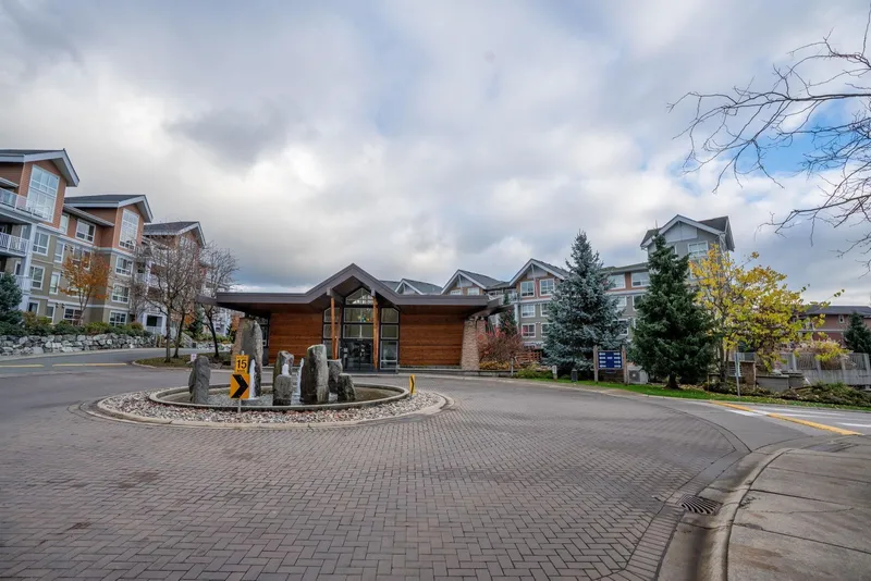 413 6440 194 AVENUE - photo 3 of 25