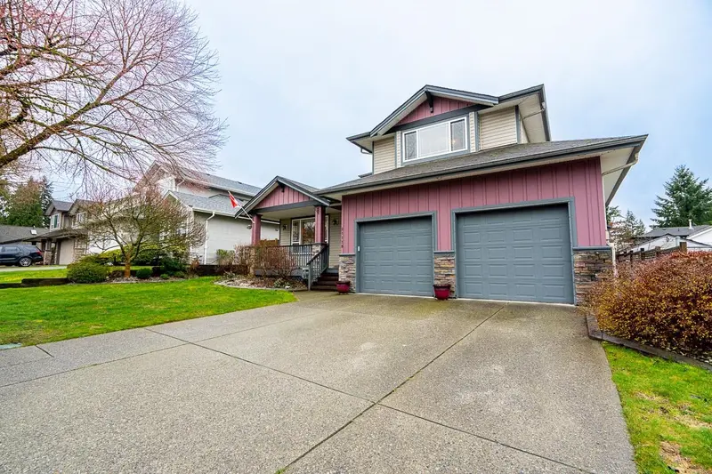 21118 123 AVENUE - photo 2 of 25