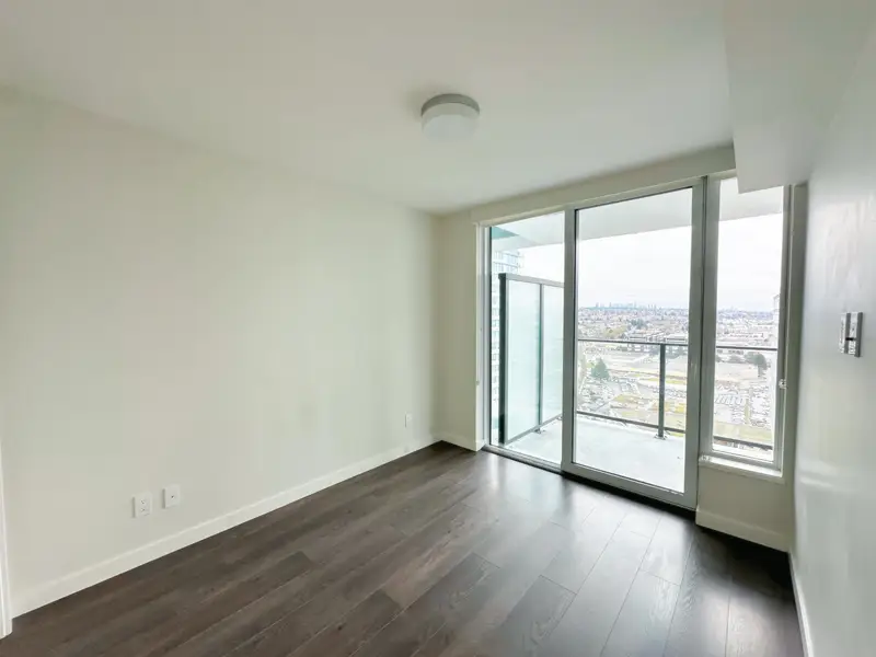 1907 8189 CAMBIE STREET - photo 4 of 7