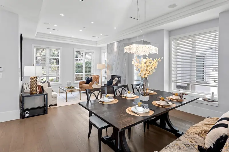 3726 W 35TH AVENUE - photo 4 of 25