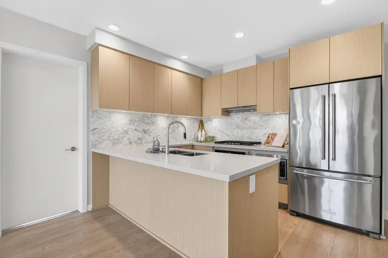 1706 530 WHITING WAY - photo 3 of 25