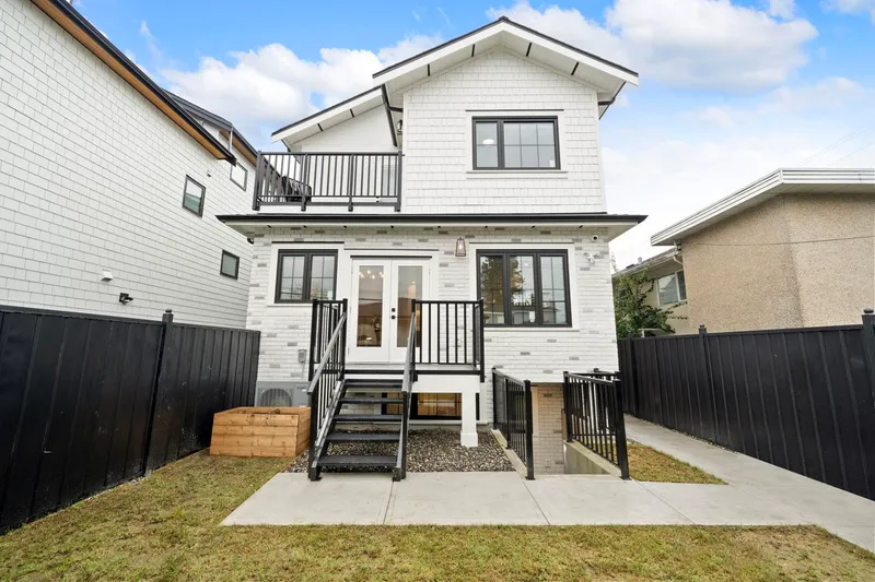 2793 W 21ST AVENUE - photo 1 of 25