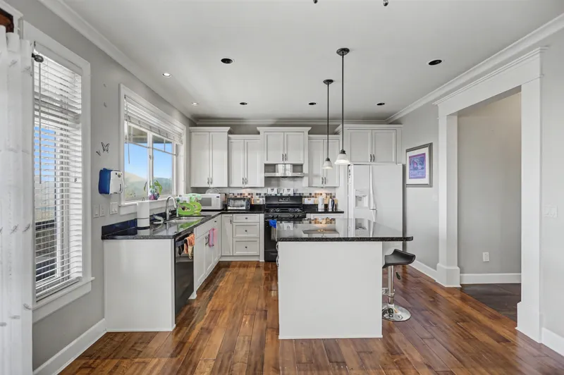 3493 APPLEWOOD DRIVE - photo 4 of 25