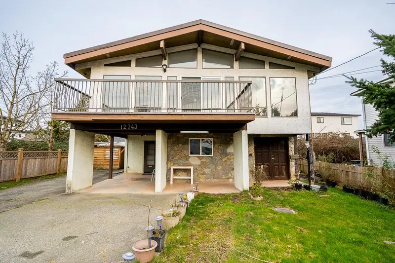 12743 114 AVENUE - photo 1 of 25