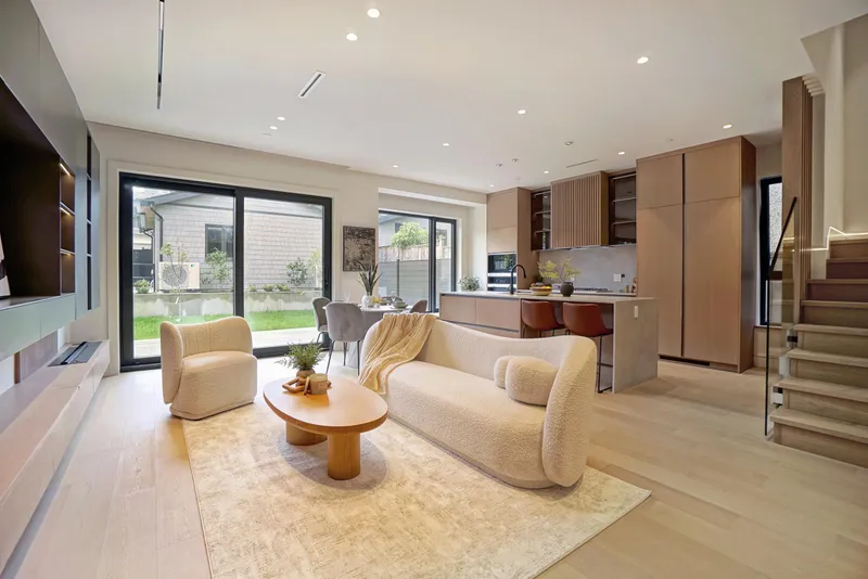 2 3460 W 14TH AVENUE - photo 3 of 25