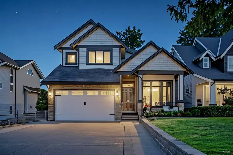 14490 58 AVENUE - photo 1 of 23