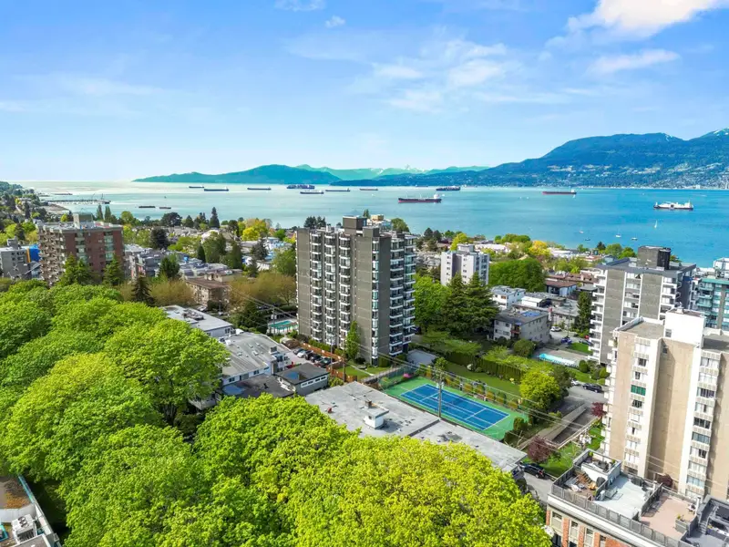 906 2370 W 2ND AVENUE - photo 2 of 25