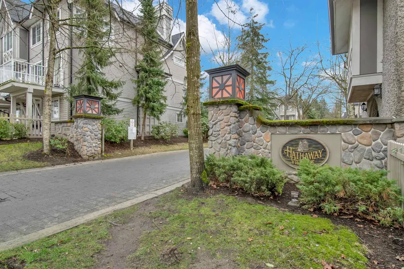 20 12778 66 AVENUE - photo 3 of 25