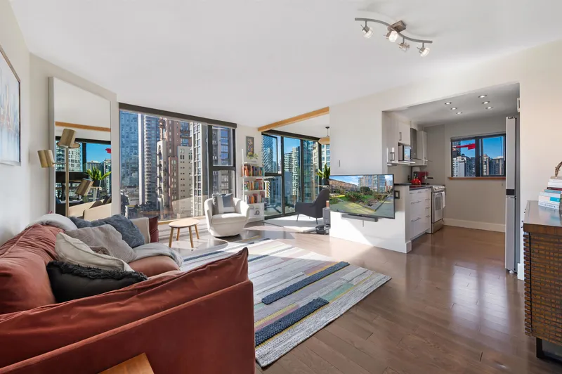 1403 1155 HOMER STREET - photo 4 of 25