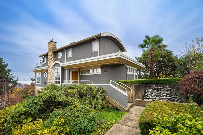 1822 SASAMAT STREET - photo 2 of 25