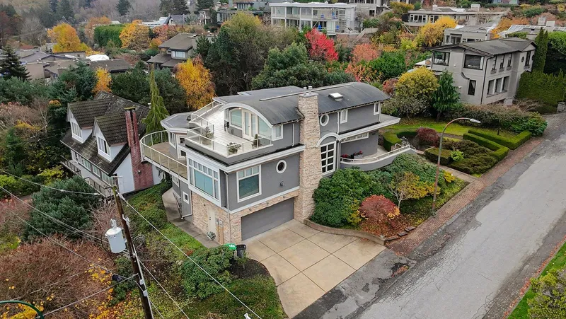 1822 SASAMAT STREET - photo 4 of 25