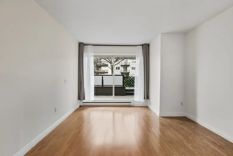 101 1864 FRANCES STREET - photo 3 of 24